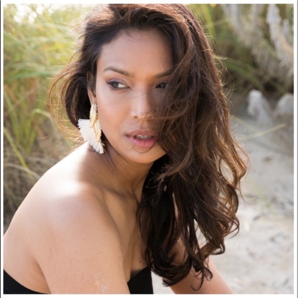 India Hicks Jewelry - India Hicks Wild Side Golden Beach Feather Earrings.